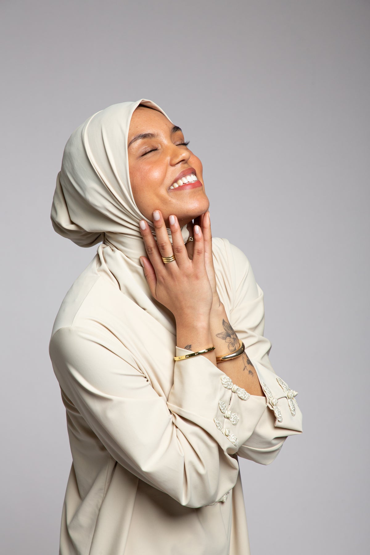Instant Hijab Sandy Beach